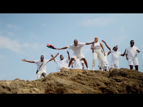 Bello no Gallo - Ey'ntabeni (Official Music Video) [ft DJ Tira;Sizwe Mdlalose;Dezzodigo;Major Lab]