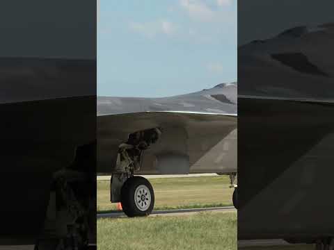 USAF F-22 Raptor - EAA AirVenture 2023