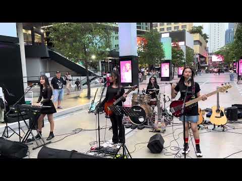 20240510 Bohemian Rhapsody- Queen Performed by Petch&Band @Siam Square