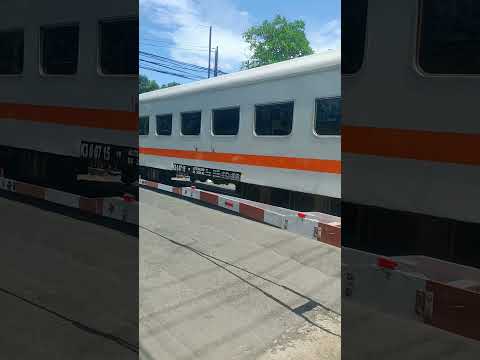 #shortvideo #keretaindonesia #indonesianrailroad #keretaapi #shortsvideo #train #sepur #railway #kai