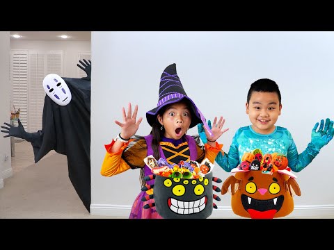 Emma Jannie and Lyndon Halloween Family Fun Adventures | Compilation Video