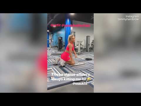 Model Tammy Hembrow works out her glutes in pink active wear