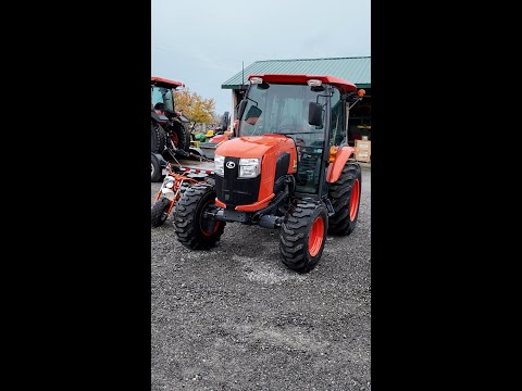 Farm Tractor vs. Snow Tractor 🤔