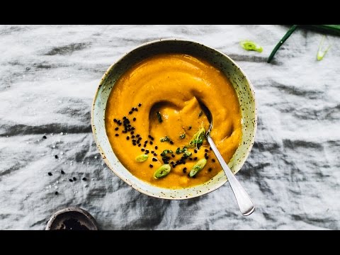 Velvety Sweet Potato Curry Soup (uses leftover bread to make creamy!)