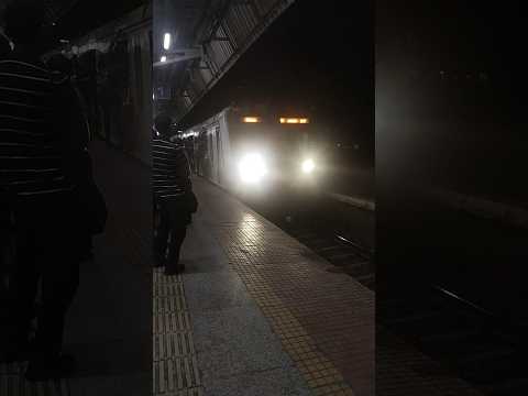 Mumbai night local train #night #localtrain