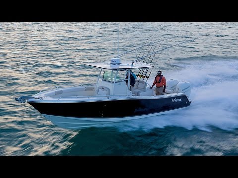 MAKO Boats: 2015 284 CC Offshore Fishing Boat