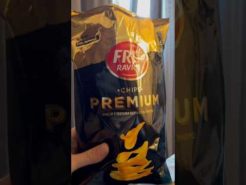 Spain 🇪🇸 Premium chips live up to their name. Los de Catalonia asen papas 🥔 en otro nivel.