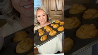 2-Ingredient Pumpkin Spice Muffins