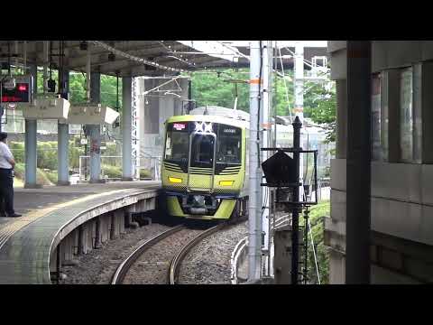 【特急何か変わってる…新塗装！金色！】泉北高速鉄道12000系特急泉北ライナーなんば行き　泉ヶ丘発着