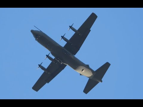 RARE Royal Air Force Lockheed Martin C-130J Hercules C.4 ZH872 landing at Moffett Field (ALBERT01)