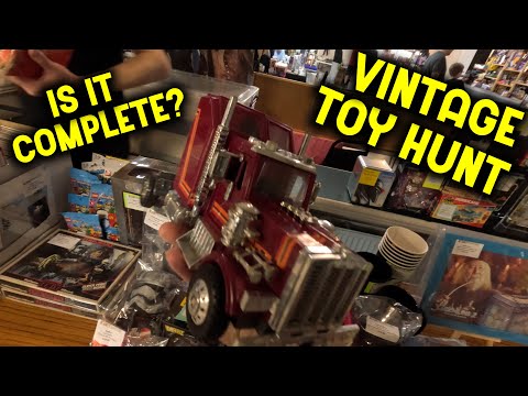 Hunting VINTAGE 80'S Collectables at the Toy Fair!