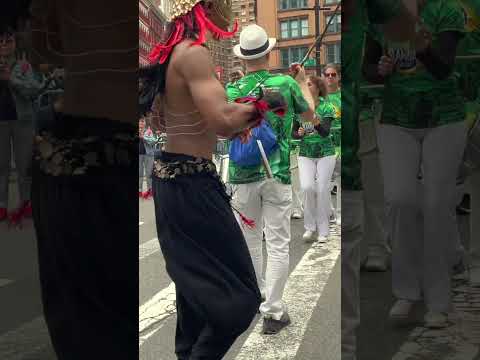 🗽 NYC 🇧🇷 RIO Brazil Carnival Dancing #shorts #Brazil #carnival #dancing #nyc #nyclife #newyork