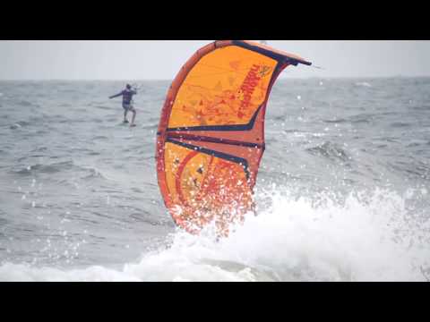 Kitesurfing in Muine / Vietnam