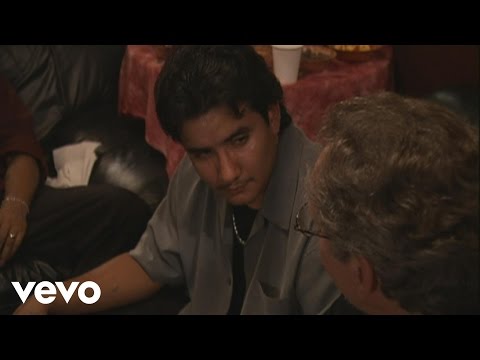 Los Lonely Boys - Backstage 10/23/04 (From Live at The Fillmore)