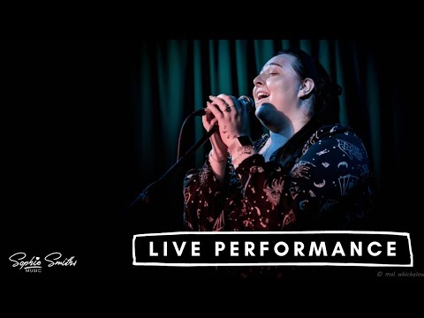 Eiffel 65 - Blue (Da Ba Dee) LIVE Cover (Faouzia Rendition)