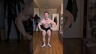 Jiggy with it #bodybuilding #competitionprep #shredded #viral #fyp #posing