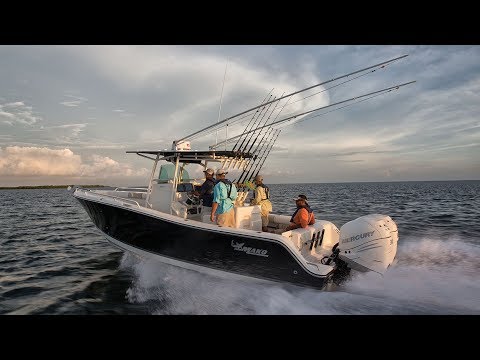 MAKO Boats: 284 CC Offshore Fishing Boat