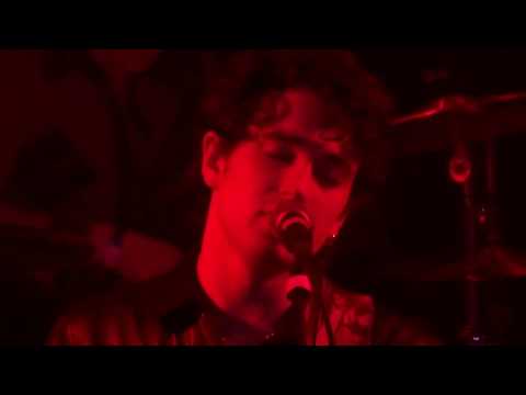 Inhaler - We have to move on (live in de Melkweg)