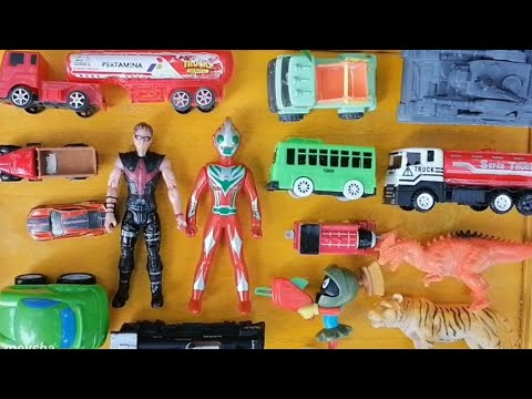 MENCARI MAINAN MOBIL MOBILAN,Truk Tronton Pasir,BUS TAYO,ULTRAMAN,TANK BAJA,MOBIL BALAP,ROBOT