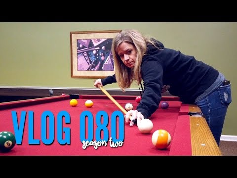 Playing a little pool... | Vlog.080