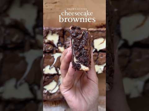 FUDGY CHEESECAKE BROWNIES 🤎🍫 #viralvideo #recipe #delicious #asmrsounds