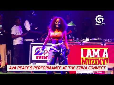 Ava Peace leaves dudes panting after energetic performance