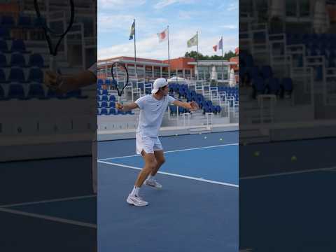 This one mistake could cost you the match! ⏰ #tennis #tenniscoach #tennistips #coachmouratoglou