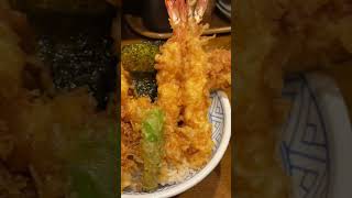 東京三越前站的天丼-金子半之助，雖然排隊等了90分鐘，但非常值得一吃💛