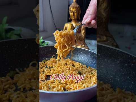 ITNI SPICY MAGGI KBHI NHI KHAI HOGI😱😱 Indian Food #shorts #shortsvideo #youtubeshorts #maggi