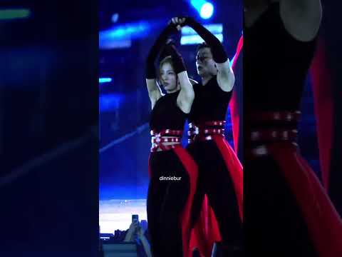 [FANCAM] Bambam & Seulgi - Who are you | Encore Concert Area52 Rajamangala Stadium Thailand