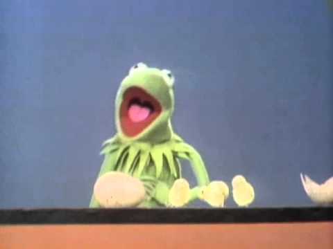 Classic Sesame Street - Kermit counts eggs...