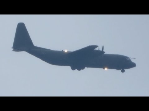 RARE Royal Air Force Lockheed Martin C-130J Hercules C.4 ZH872 landing at Moffett Field (ALBERT01)