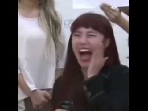 HER LAUGH IS THE MOST ICONIC ONE IN THE WHOLE K POP INDUSTRY #moomoo #kpop #moonbyul #solar #hwasa