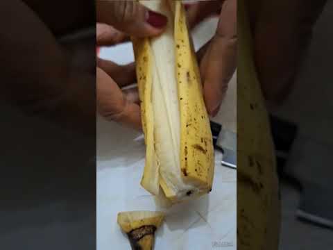 Banana 🍌 TRICK #viral #ytshorts #shortvideo #howto