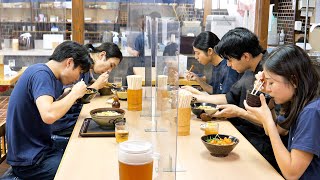 【西宮】爆盛りカツ丼ラッシュ！常連が殺到する行列うどん店の鮮やかな注文さばき丨Udon Restaurant's Ultimate Egg Rice Bowl