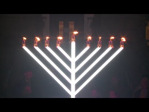 Denver Jewish community holds menorah lighting event