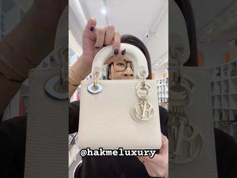 蜥蜴皮 Dior Lady Dior Small 容量又如何?