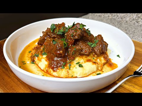 Red Pepper Braised Beef Cubes and Mashed Potatoes