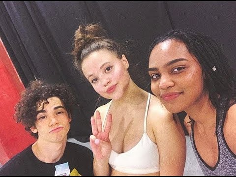 Descendants 3 Cast Moments