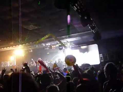 Bang Face Weekender 2010 - Closing night (video 1)