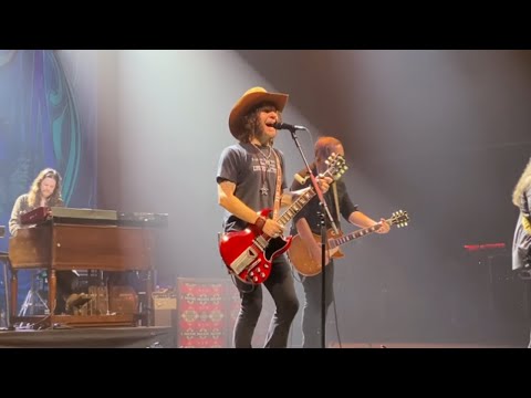 AMAZING - Lynyrd Skynyrd Tribute By Blackberry Smoke | Freebird & Tuesday's Gone