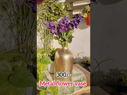 Metal flower vase from meesho #meesho #homedecor #meeshoapp #viralsong #ytshort #shortsvideo