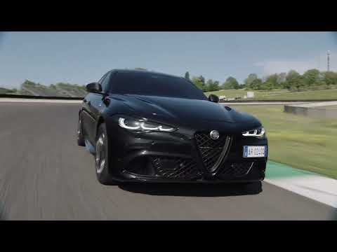 Cinematic Reveal of the Alfa Romeo Giulia/Stelvio! #alfaromeogiulia #4kreview #alfaromeostelvio