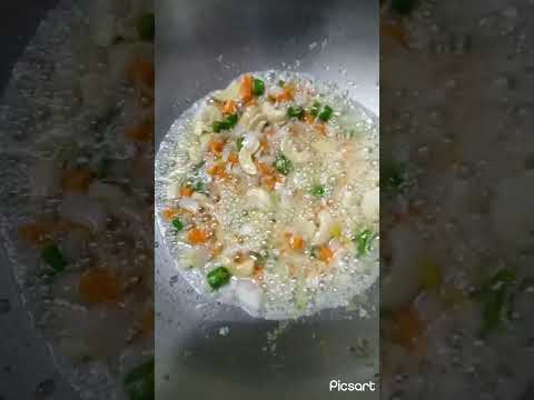 Simple Friedrice#prawnsfriedrice#leftoverricerecipe#seafood#eggrecipe#trendingshorts#viral#samsfam