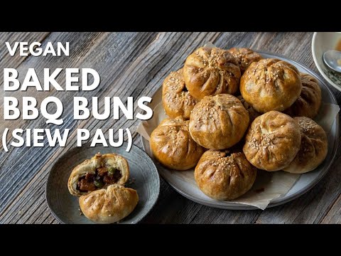 Vegan Flaky Buttery Baked BBQ Buns (Siew Pau) - 酥皮素烧包