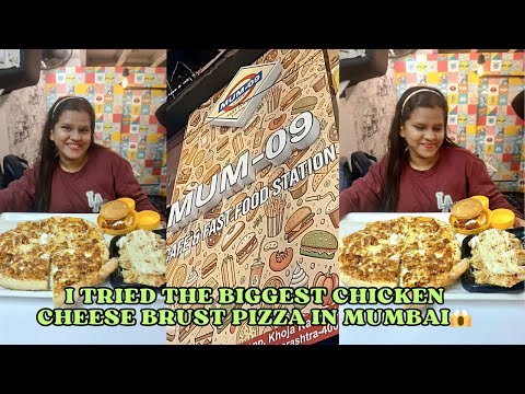 I Tried the Biggest Chicken cheese Burst Pizza in Mumbai | Mumbai 9 Cafe | Swapnali khaire