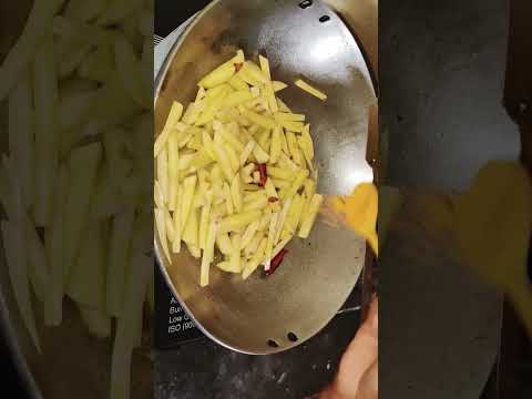 aalu fry#shorts#shortsvideo #ytshorts #khushbootherasoi #cooking #recipe #indianfood #healthyfood