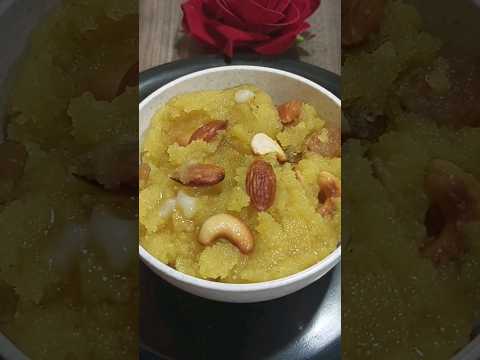 Soft and Tasty Suji ka Halwa #Halwa #sweet #shorts