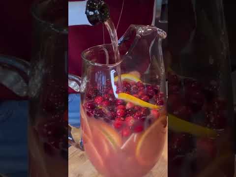 SANGRIA | CHRISTMAS COCKTAIL | NON-ALCOHOLIC COCKTAIL | HOLIDAY DRINK