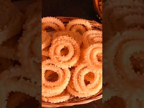 ஜவ்வரிசி மினி முள்ளு முறுக்கு-Mini Sago Murukku-Sabudana Chakli #creativeworld #shorts #diwalisnacks